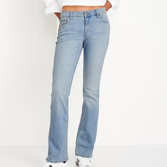 Old Navy Denim - Old Navy Mid-Rise Wow Boot-Cut Jeans Size 8 Short Light Wash Denim